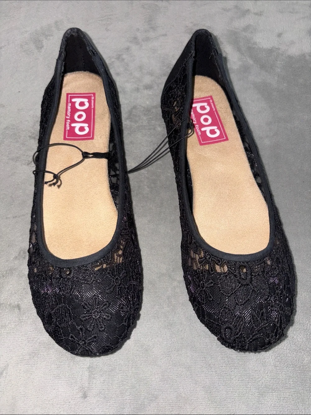pop Black Lace Ballet Flats - Women's Slip-On Loafers